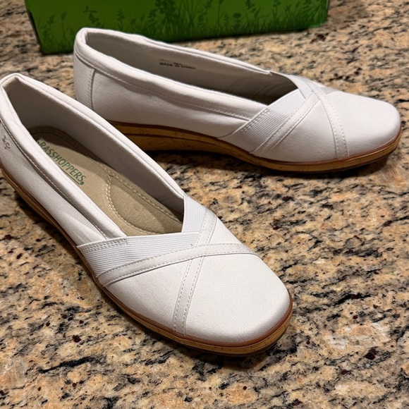 Grasshoppers Women's White Casual Flats - Picture 2 of 9